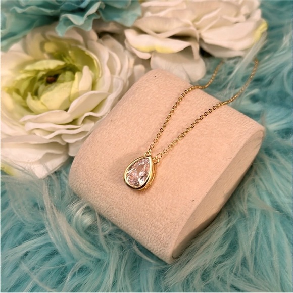 Gold Teardrop Gemstone Pendant Necklace NEW! - Picture 4 of 7